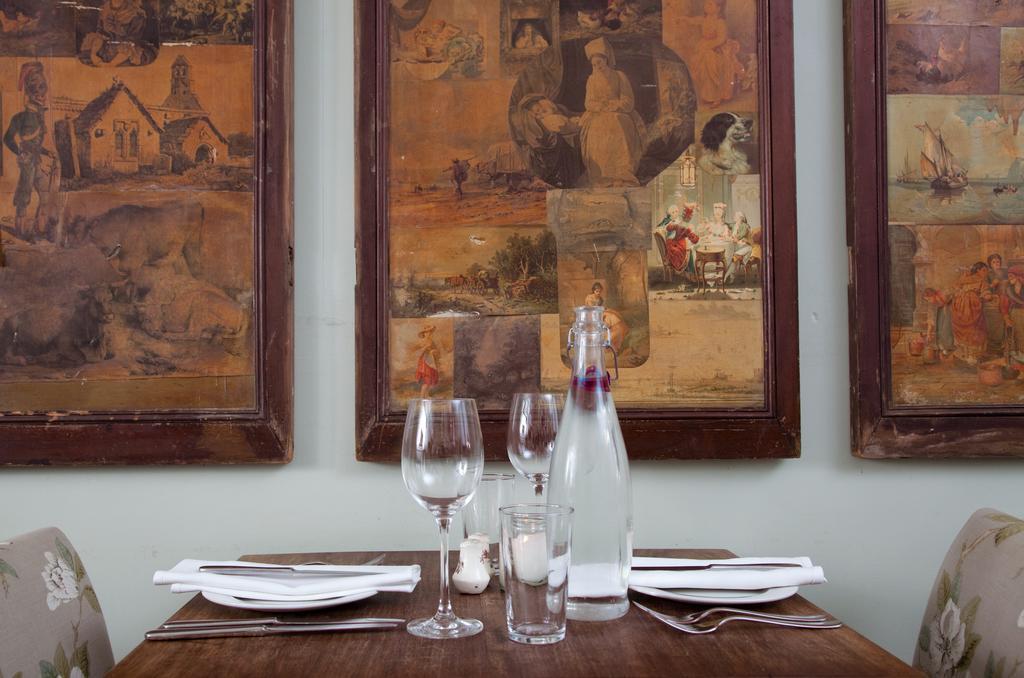 Отель The Swan Wedmore Экстерьер фото